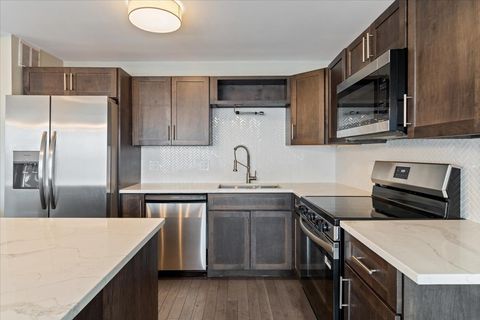 Tiny photo for 5455 N Sheridan Road #3406, Chicago, IL 60640 (MLS # 12566274)