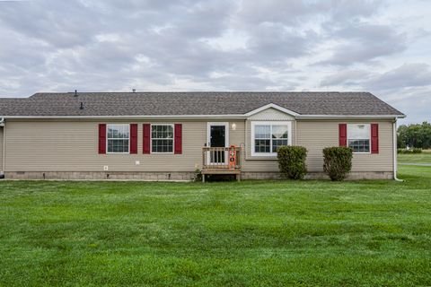 Tiny photo for 319 N Letcher Street, Chenoa, IL 61726 (MLS # 12479987)