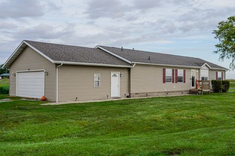 Photo of 319 N Letcher Street, Chenoa, IL 61726 (MLS # 12479987) Photo of 319 N Letcher Street, Chenoa, IL 61726 (MLS # 12479987)