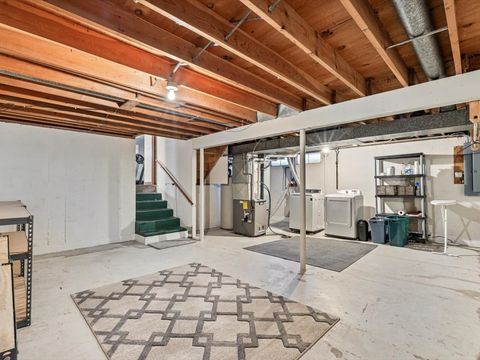 Tiny photo for 2415 N Hazelwood Avenue, Davenport, IA 52804 (MLS # 12560026)