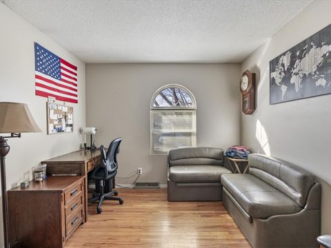 Tiny photo for 2415 N Hazelwood Avenue, Davenport, IA 52804 (MLS # 12560026)