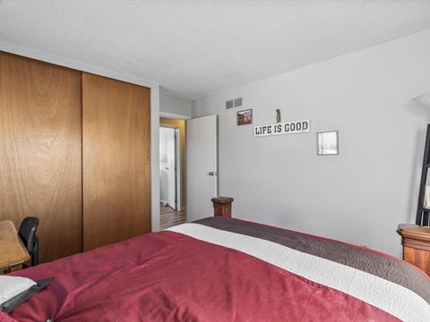 Tiny photo for 2415 N Hazelwood Avenue, Davenport, IA 52804 (MLS # 12560026)