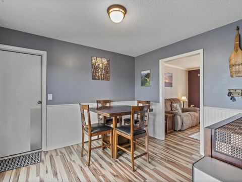 Tiny photo for 2415 N Hazelwood Avenue, Davenport, IA 52804 (MLS # 12560026)