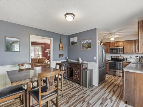 Tiny photo for 2415 N Hazelwood Avenue, Davenport, IA 52804 (MLS # 12560026)