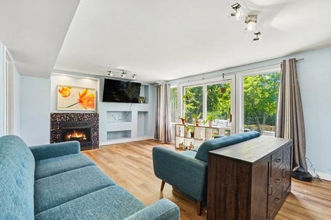 Tiny photo for 1355 Devonshire Lane, Hoffman Estates, IL 60169 (MLS # 12679602)