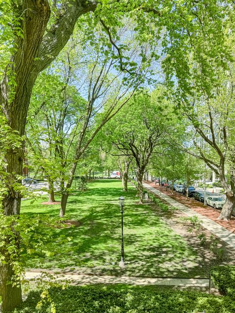 Tiny photo for 1524 N Astor Street, Chicago, IL 60610 (MLS # 12578948)