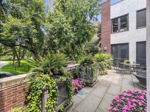 Tiny photo for 1524 N Astor Street, Chicago, IL 60610 (MLS # 12578948)