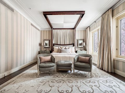 Tiny photo for 1524 N Astor Street, Chicago, IL 60610 (MLS # 12578948)