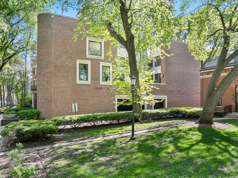 Tiny photo for 1524 N Astor Street, Chicago, IL 60610 (MLS # 12578948)