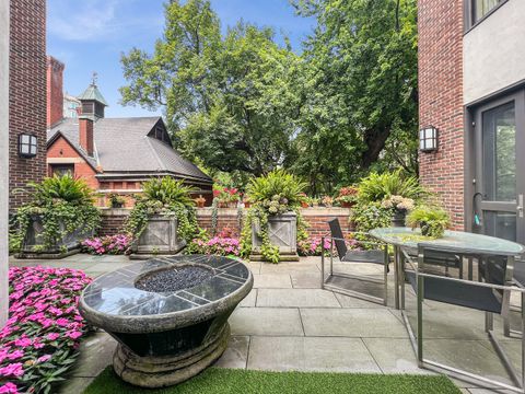 Tiny photo for 1524 N Astor Street, Chicago, IL 60610 (MLS # 12578948)