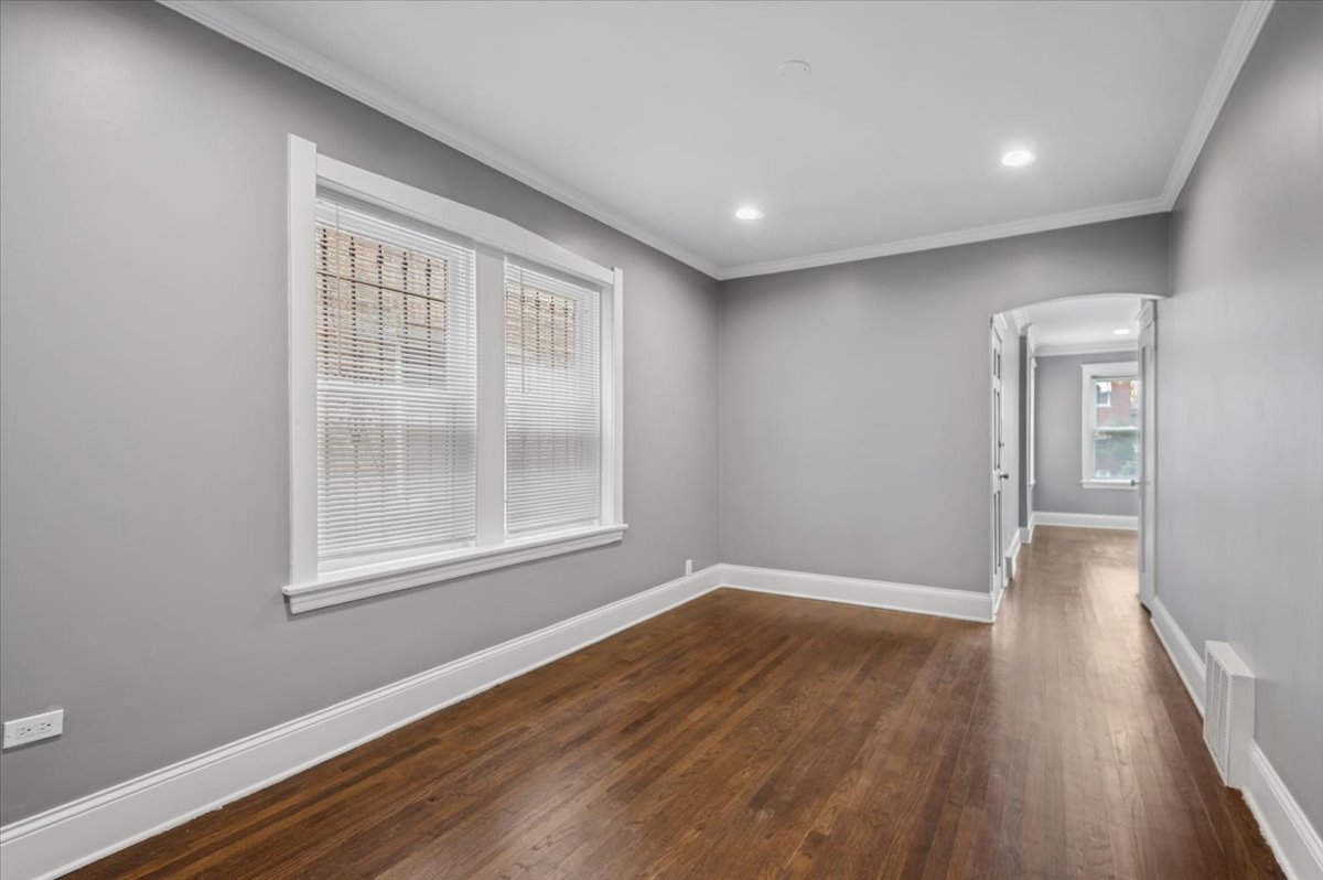 1831 N Linder Avenue