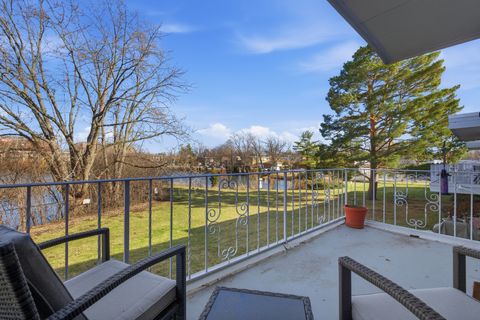 Tiny photo for 100 Deborah Lane #B26, Wheeling, IL 60090 (MLS # 12587194)