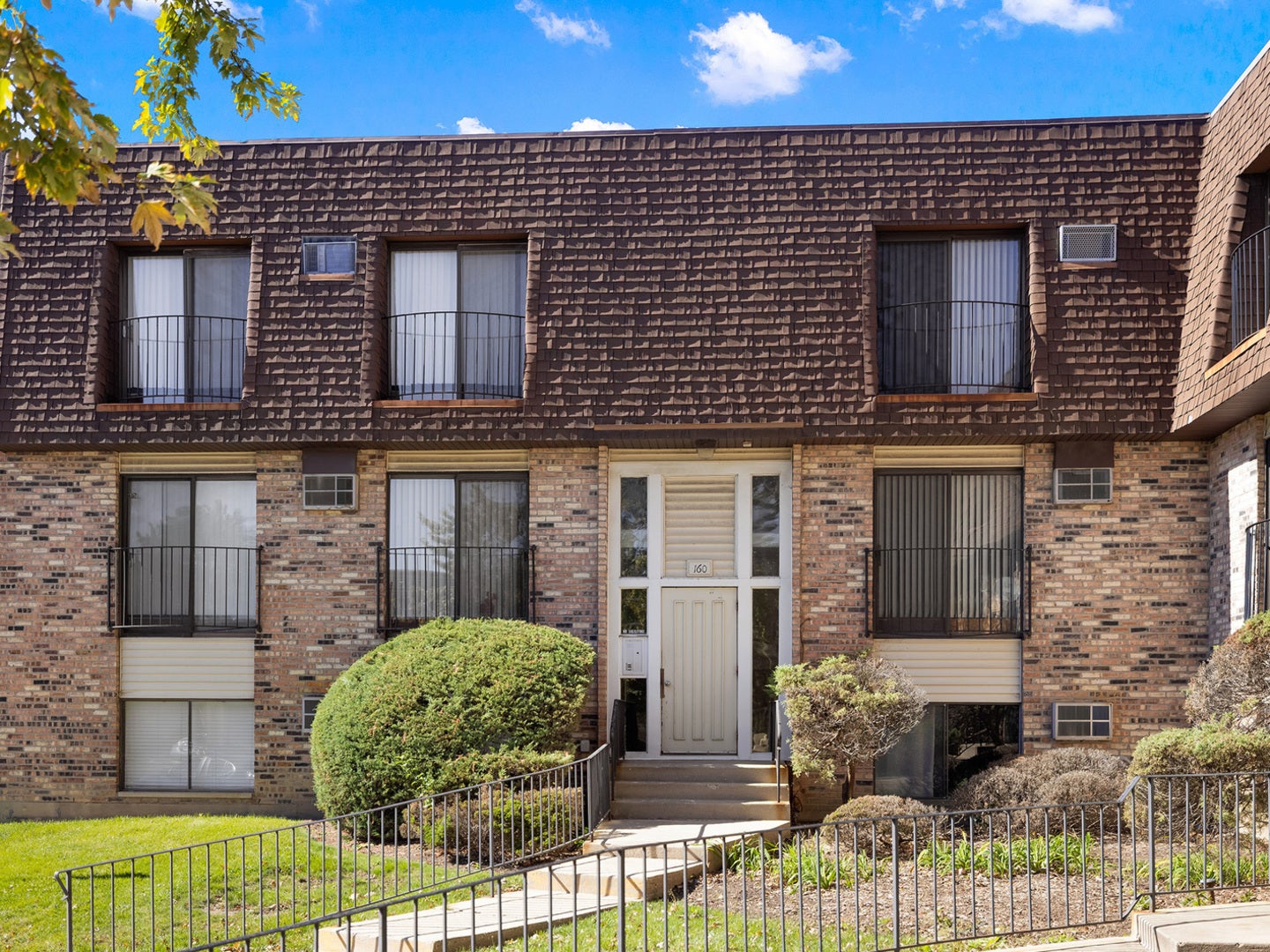 160 S Waters Edge Drive 101