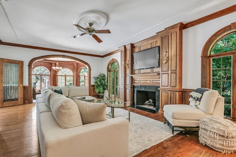Tiny photo for 1220 Lake Street, Libertyville, IL 60048 (MLS # 12744591)