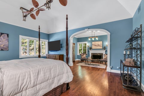 Tiny photo for 1220 Lake Street, Libertyville, IL 60048 (MLS # 12744591)