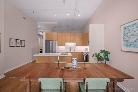 Tiny photo for 547 S Clark Street #604, Chicago, IL 60605 (MLS # 12584272)