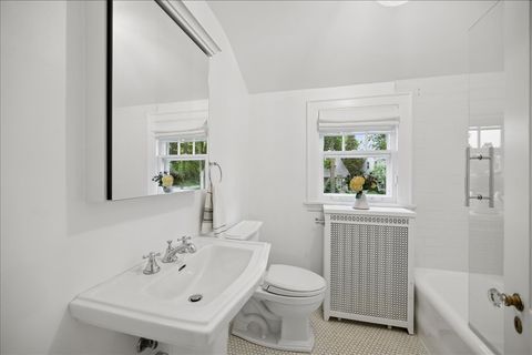 Tiny photo for 1107 Griffith Road, Lake Forest, IL 60045 (MLS # 12688139)