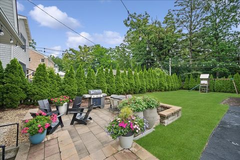 Tiny photo for 1107 Griffith Road, Lake Forest, IL 60045 (MLS # 12688139)