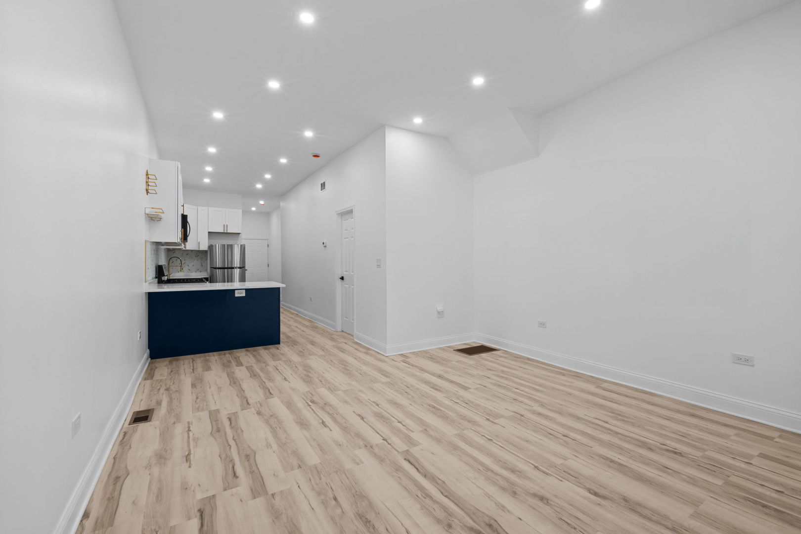 1456 N Ashland Avenue