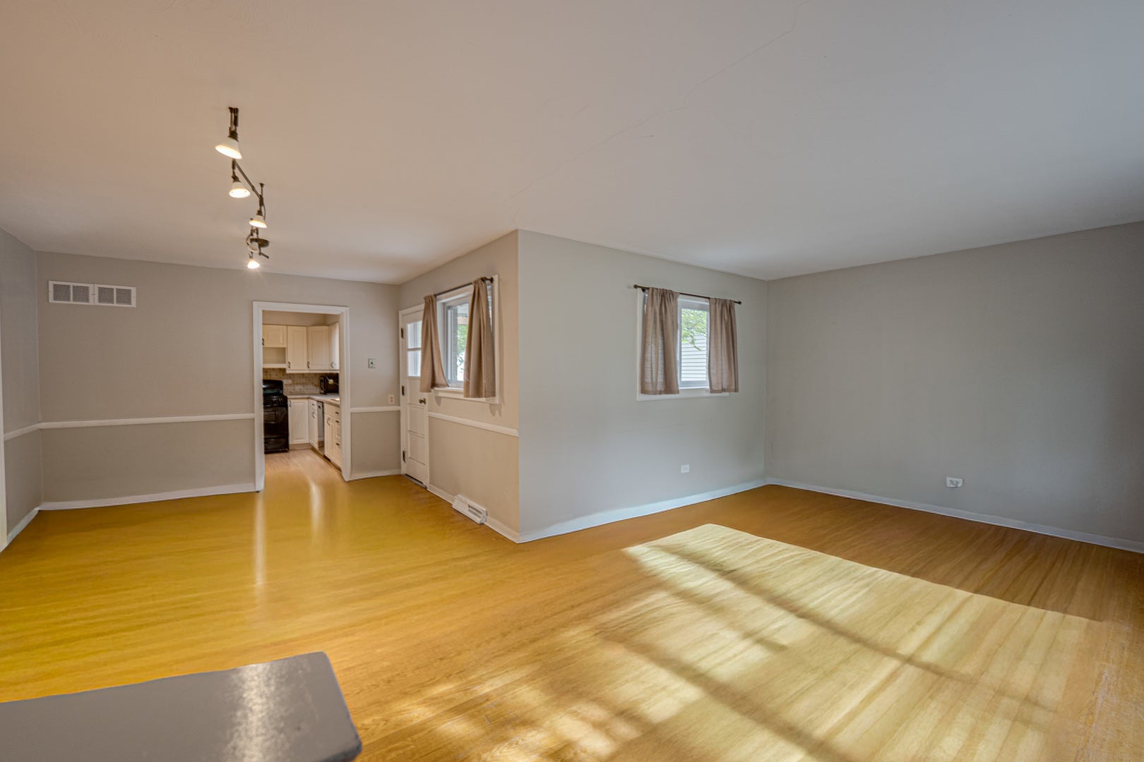1127 Santa Rosa Avenue