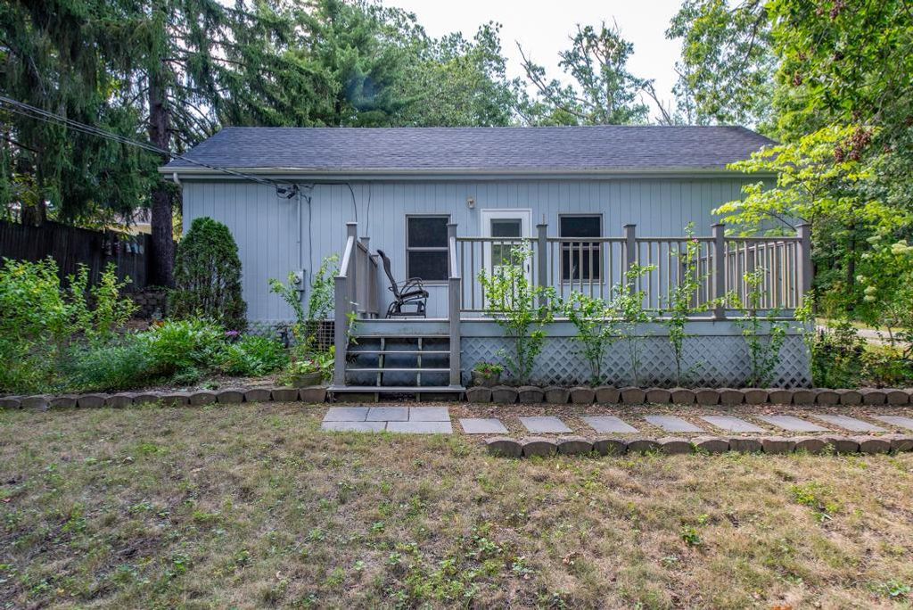 Photo for 11279 W Russell Road, Winthrop Harbor, IL 60096 (MLS # 12466509)