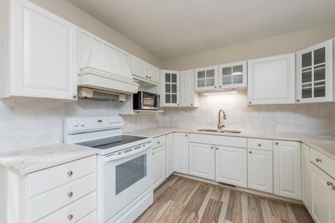 Tiny photo for 11279 W Russell Road, Winthrop Harbor, IL 60096 (MLS # 12466509)