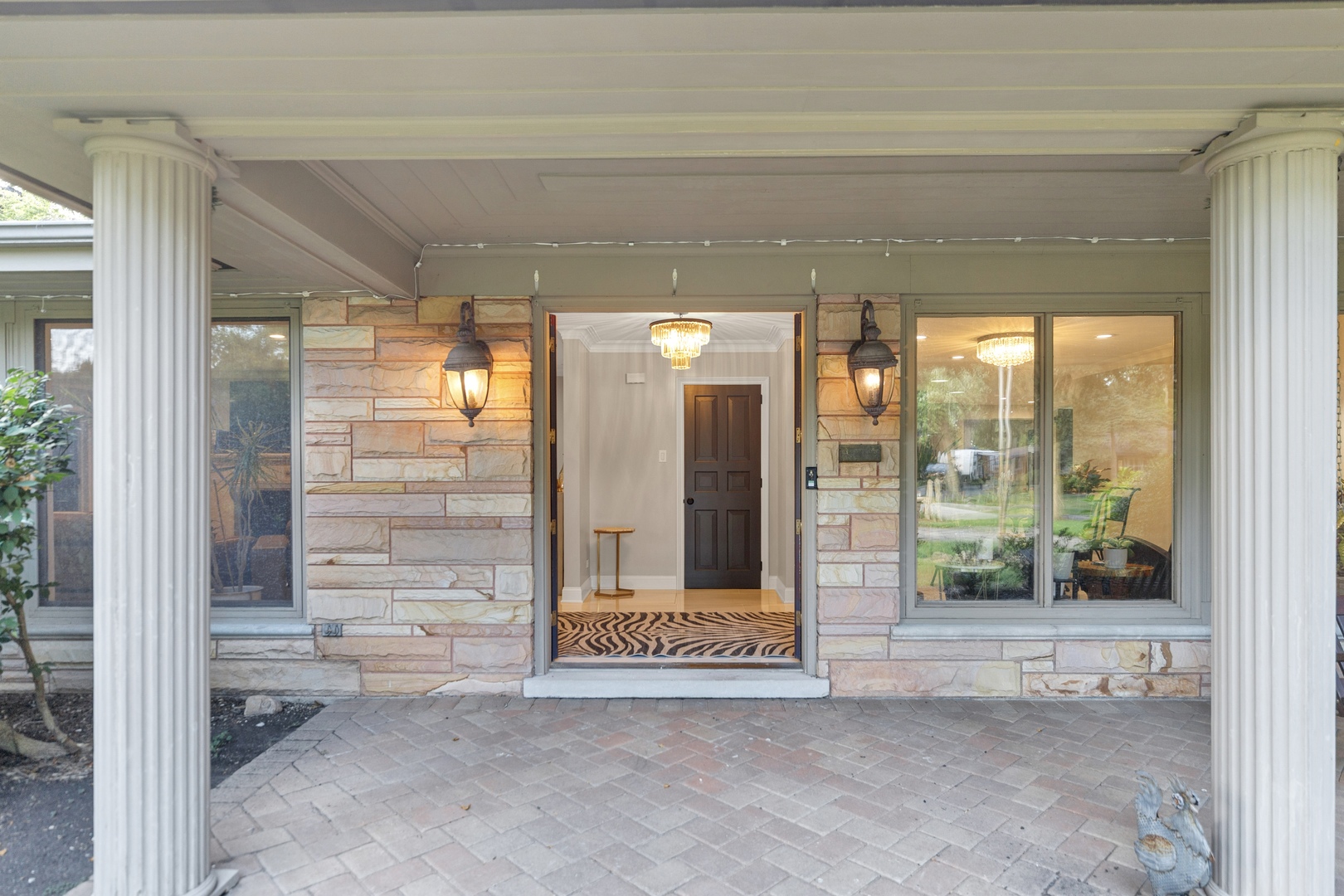370 Oakwood Court