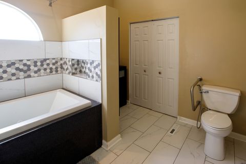 Tiny photo for 508 N Raven Road, Shorewood, IL 60404 (MLS # 12568710)