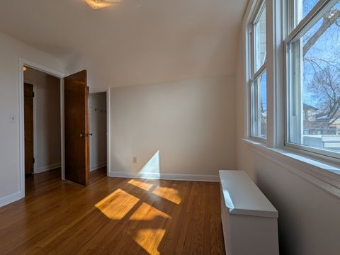 Tiny photo for 7425 N California Avenue, Chicago, IL 60645 (MLS # 12538494)