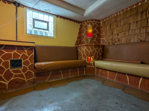 Tiny photo for 7425 N California Avenue, Chicago, IL 60645 (MLS # 12538494)