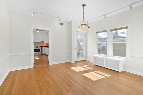 Tiny photo for 7425 N California Avenue, Chicago, IL 60645 (MLS # 12538494)