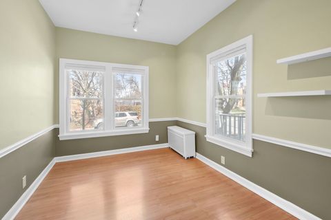 Tiny photo for 7425 N California Avenue, Chicago, IL 60645 (MLS # 12538494)