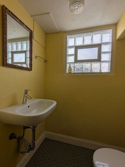 Tiny photo for 7425 N California Avenue, Chicago, IL 60645 (MLS # 12538494)