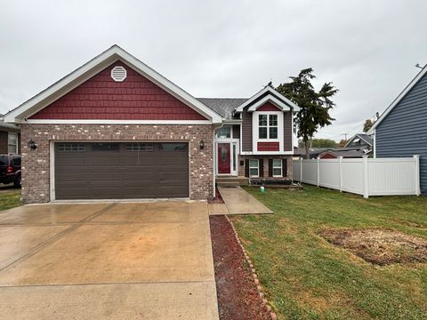 A home in Crest Hill