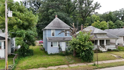 Photo of 310 17TH Avenue, East Moline, IL 61244 (MLS # 12743435)