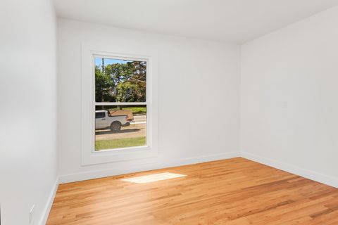 Tiny photo for 160 E Terra Cotta Avenue, Crystal Lake, IL 60014 (MLS # 12506941)