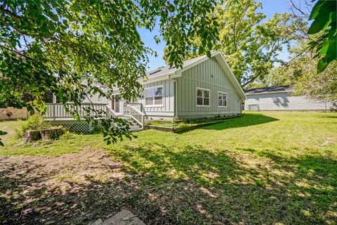 Tiny photo for 160 E Terra Cotta Avenue, Crystal Lake, IL 60014 (MLS # 12506941)