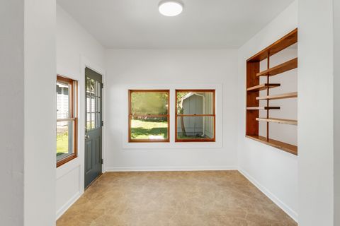 Tiny photo for 160 E Terra Cotta Avenue, Crystal Lake, IL 60014 (MLS # 12506941)