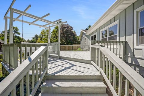 Tiny photo for 160 E Terra Cotta Avenue, Crystal Lake, IL 60014 (MLS # 12506941)