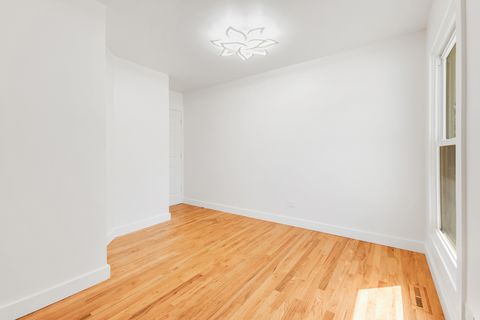 Tiny photo for 160 E Terra Cotta Avenue, Crystal Lake, IL 60014 (MLS # 12506941)