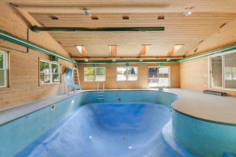 Tiny photo for 160 E Terra Cotta Avenue, Crystal Lake, IL 60014 (MLS # 12506941)