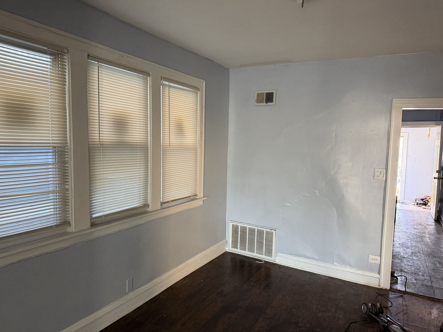 1044 W Marquette Road