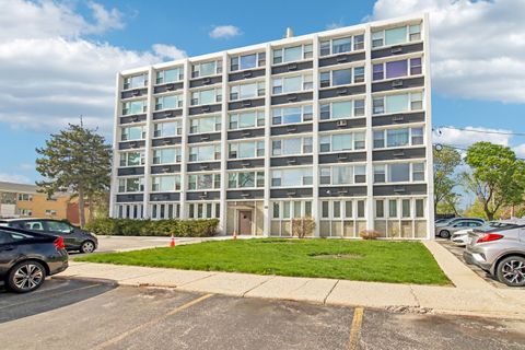 Photo of 5975 N Odell Avenue #3C, Chicago, IL 60631 (MLS # 12625294)