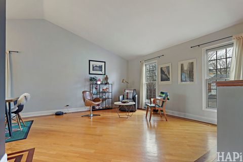 Tiny photo for 725 Buffalo Circle, Carol Stream, IL 60188 (MLS # 12632168)