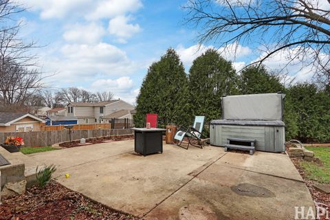 Tiny photo for 725 Buffalo Circle, Carol Stream, IL 60188 (MLS # 12632168)