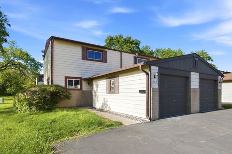 Photo of 1213 Cedarwood Drive #A, Crest Hill, IL 60403 (MLS # 12644684)
