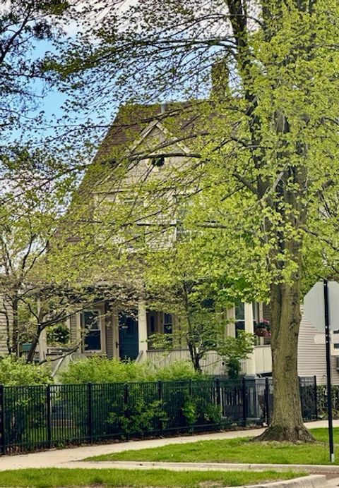Photo of 1837 W Summerdale Avenue, Chicago, IL 60640 (MLS # 12642153)