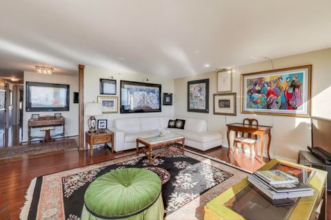 Tiny photo for 1110 N Lake Shore Drive #20S, Chicago, IL 60611 (MLS # 12530931)