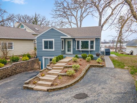 Tiny photo for 28808 W Manitoba Trail, McHenry, IL 60051 (MLS # 12361442)