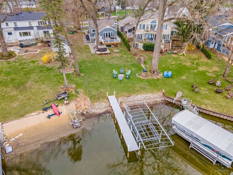 Photo of 28808 W Manitoba Trail, McHenry, IL 60051 (MLS # 12361442)